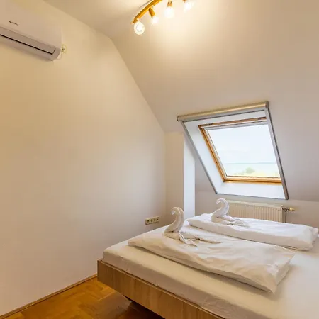 Apartment Neptun 304 Apartman By Bltn